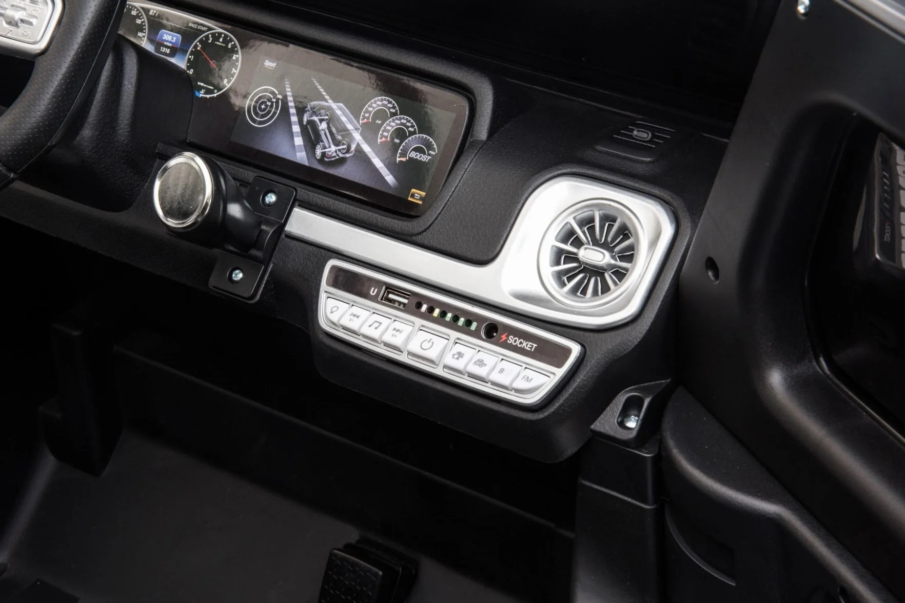 Elektryczny samochód dziecięcy Mercedes-Benz G63 AMG 4 x 4, dwumiejscowy, 24 V, czarny, odtwarzacz MP3 z przyłączem USB/AUX i Bluetooth, napęd na wszystkie koła (4 x 4), bateria litowa, koła EVA z