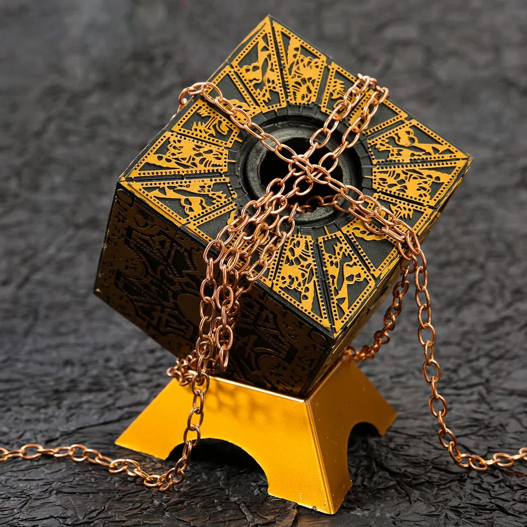 Hellraiser Lament Puzzle Zestaw Zdejmowany z Łańcuchami i Podstawą Rekwizyt Horror