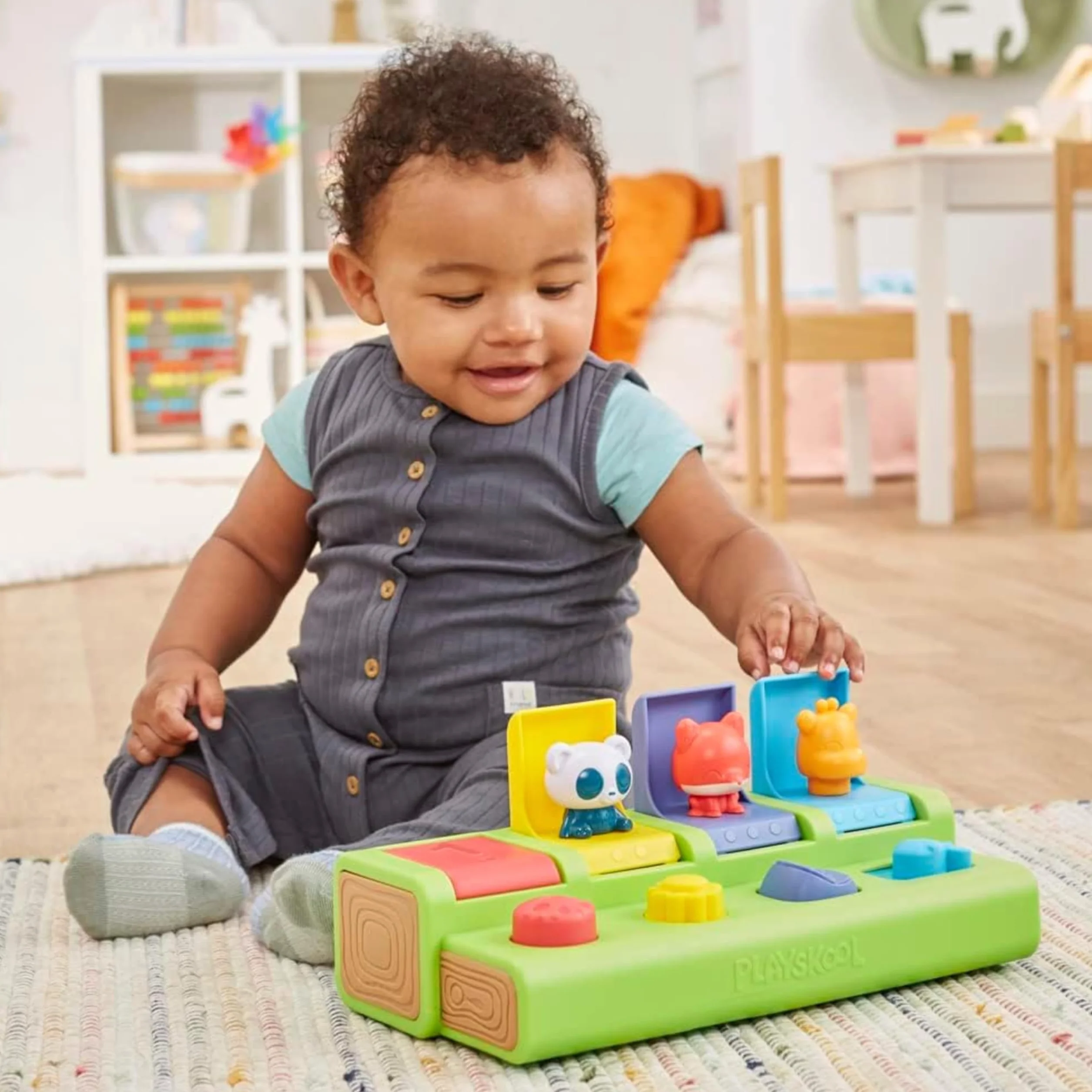Zabawka z wyskakującymi elementami Wyskakujący przyjaciele Playskool dla niemowląt i małych dzieci w wieku od 9 miesięcy (tylko na Amazon)