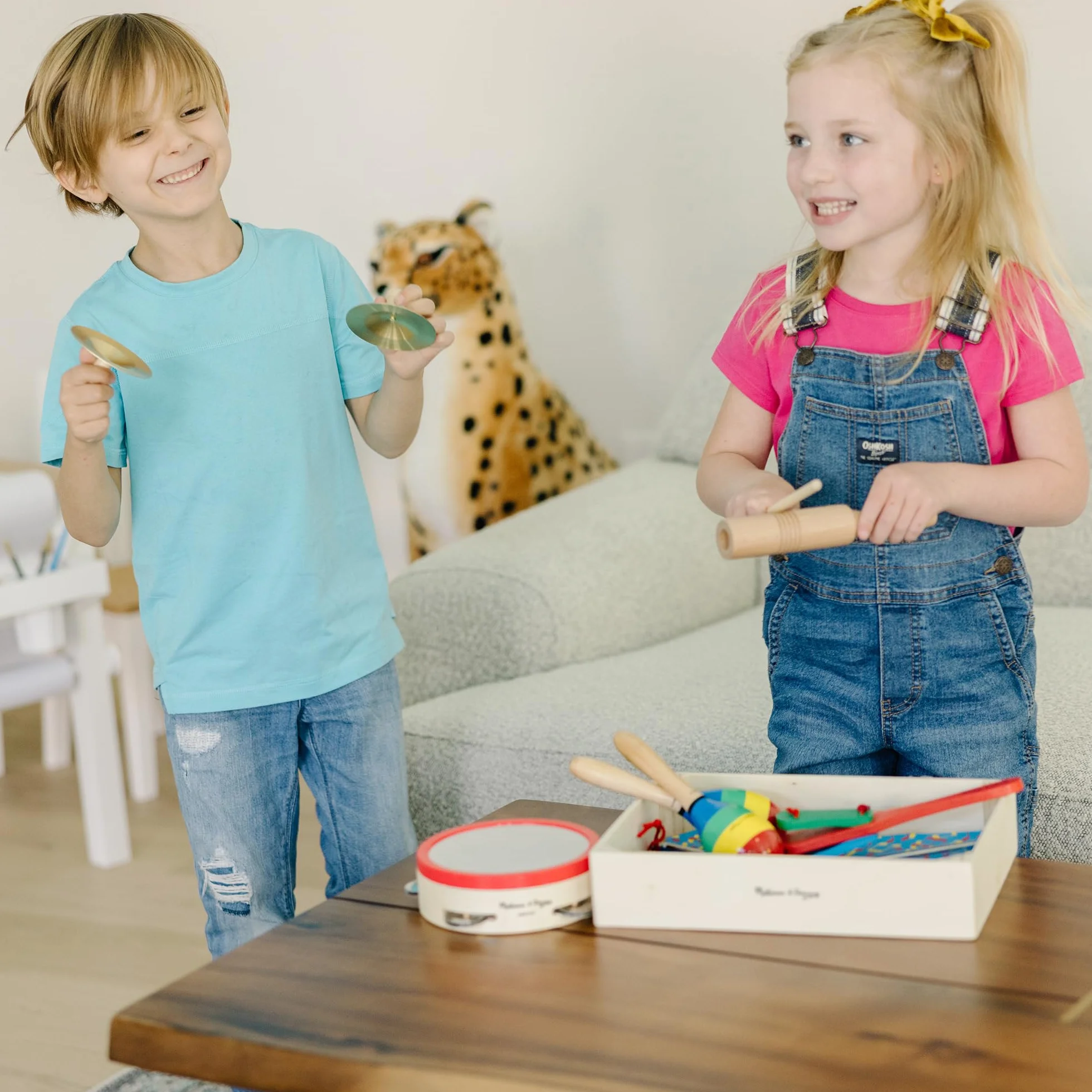 Melissa & Doug zespół w pudełku instrumenty muzyczne | Muzyczne instrumenty dla dzieci | drewniana skrzynka do przechowywania | zestaw 10-elementowy | 3+ | Prezent dla chłopca lub dziewczynki