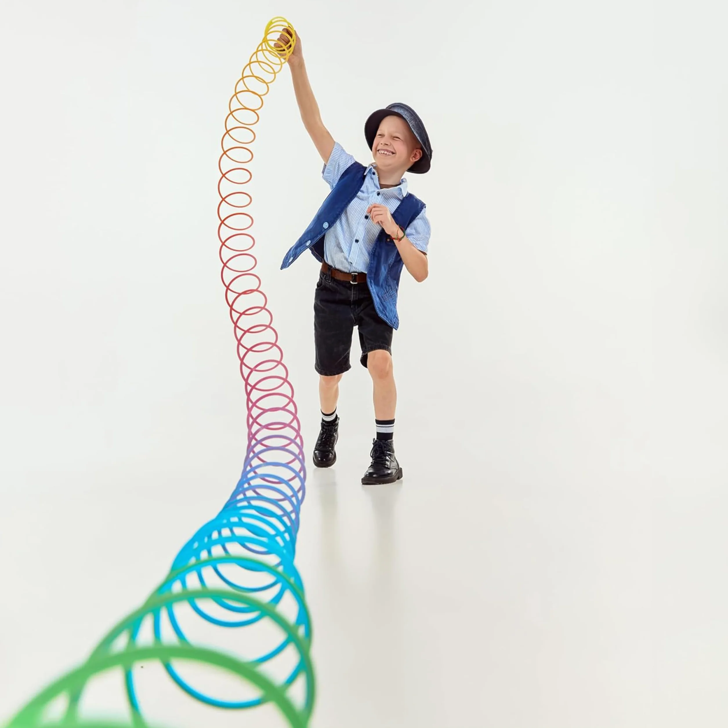Out of the blue Ogromne tęczowe spirale XXL – zestaw 2 szt., zabawki do skakania po schodach, średnica 10 cm, z tworzywa sztucznego – idealne dla dziewcząt i chłopców – idealne jako upominek na