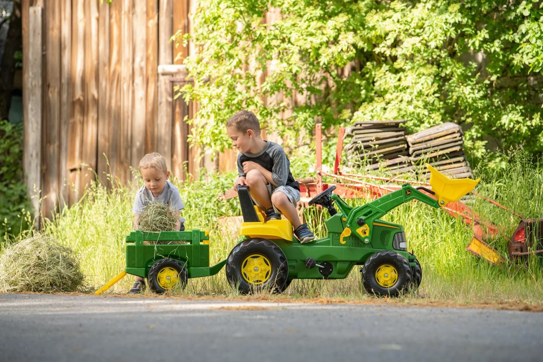 Rolly Toys John Deere 811496 Junior Ciągnik (ciągnik rolniczy dla dzieci w wieku 3-7 lat, ciche opony, kolor zielony/żółty)