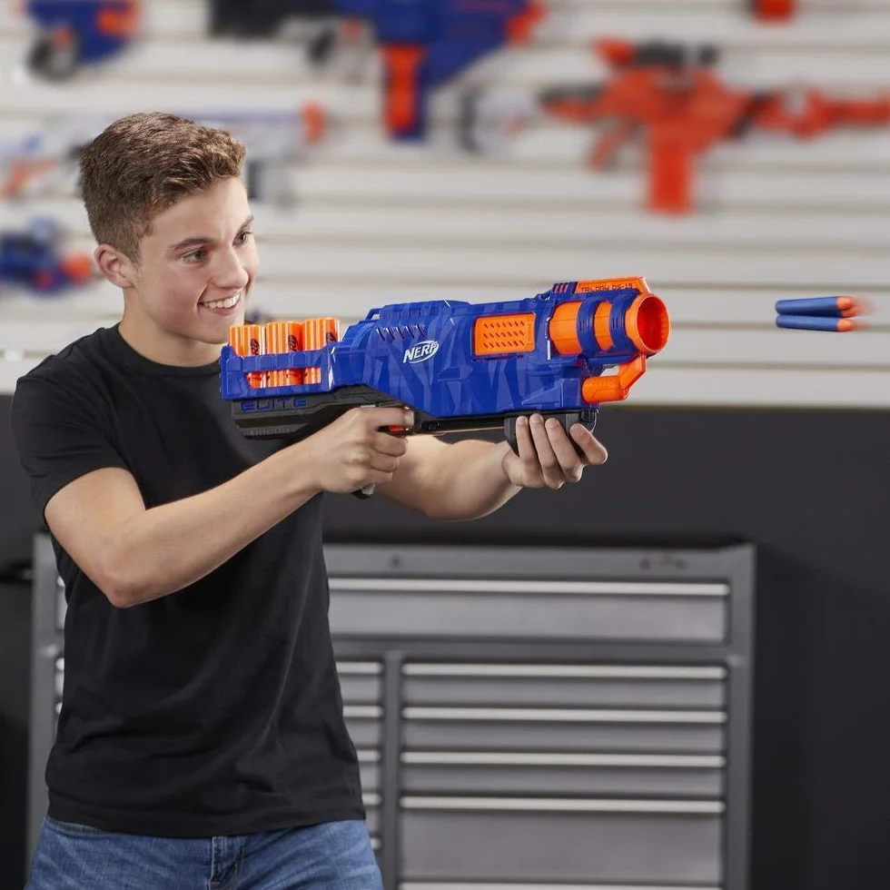 Hasbro E2853EU4 Nerf N-Strike Elite Blaster do Zabawy, z 15 Lotkami, Wielokolorowy