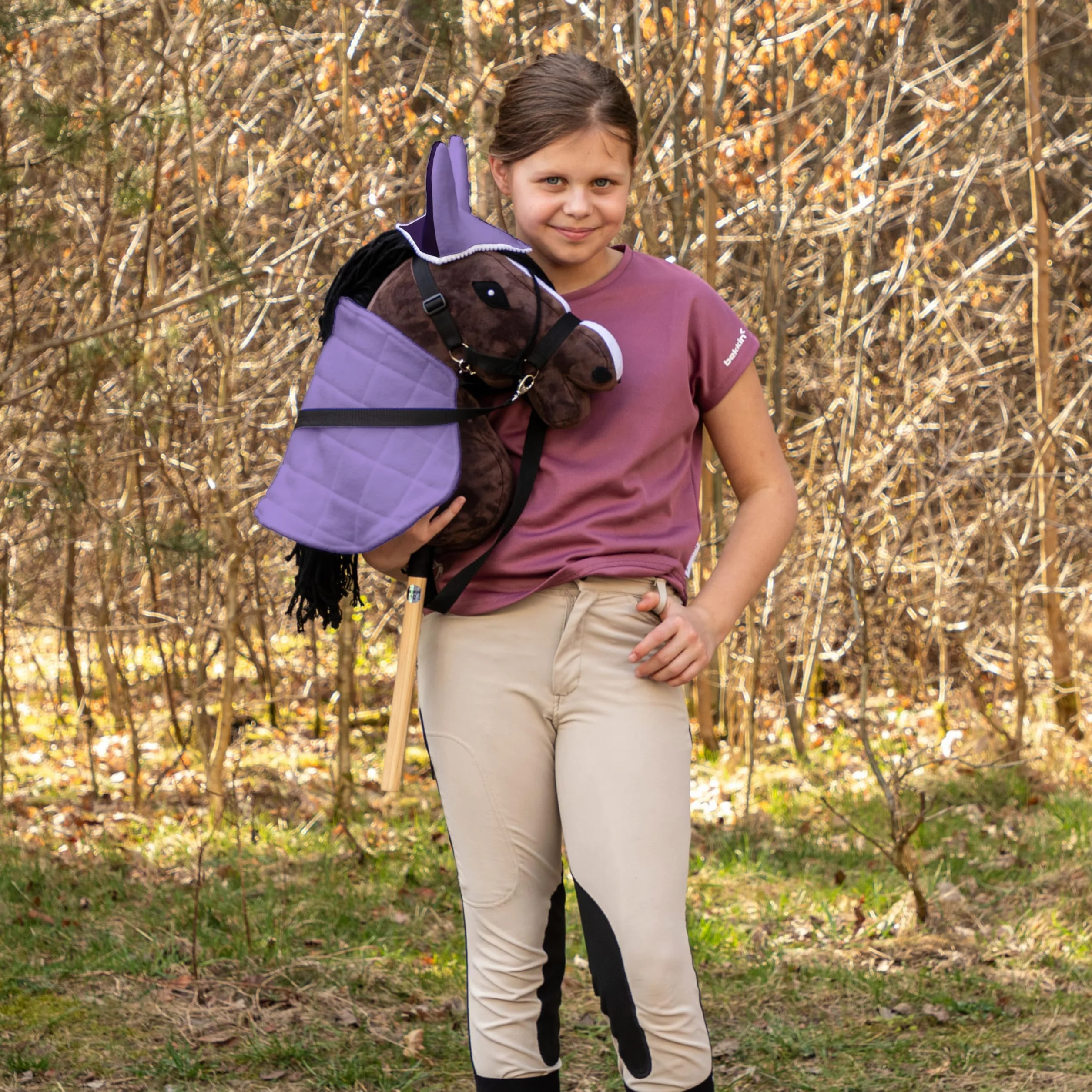 SKIPPI Zestaw Nauszniki i Derka dla Hobby Horse - Wrzos i Śliwka, Dwustronna Derka z Polaru, Hobby Horse Akcesoria, Regulowane Zapięcie na Szyi, dla Koni na Kiju A3 i A4