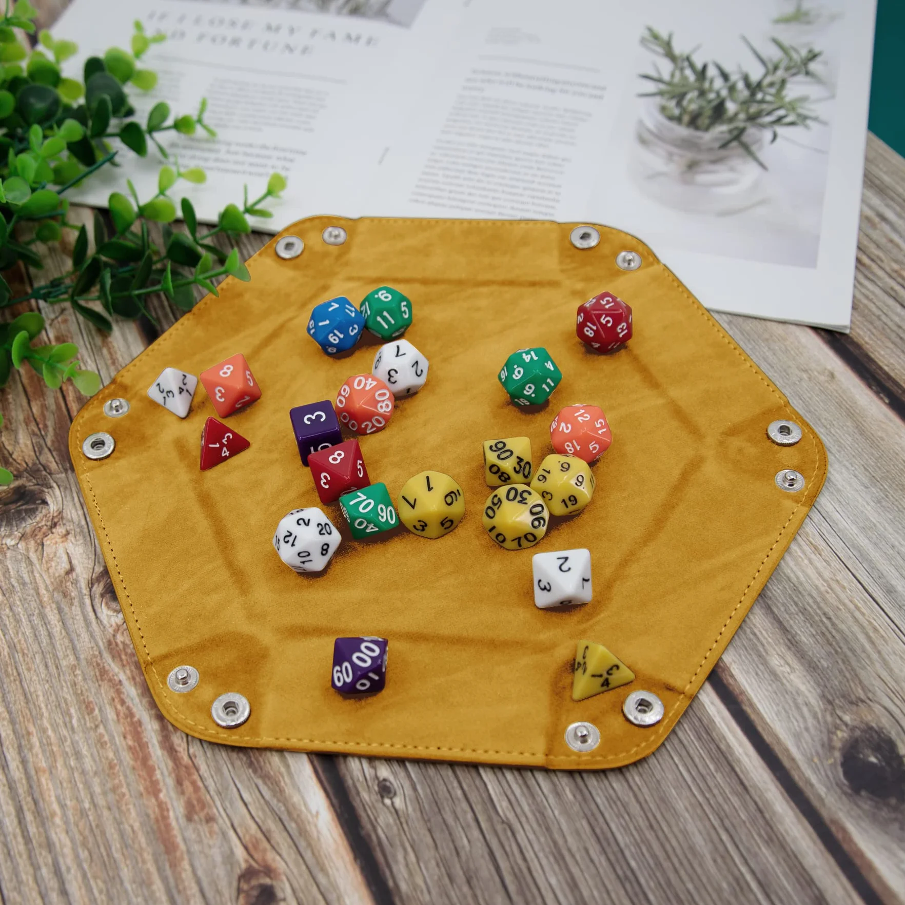SIQUK 6 sztuk taca na kość PU skóra i aksamitna deska do DND RPG (czerwony, niebieski, fioletowy, czarny, zielony, żółty)