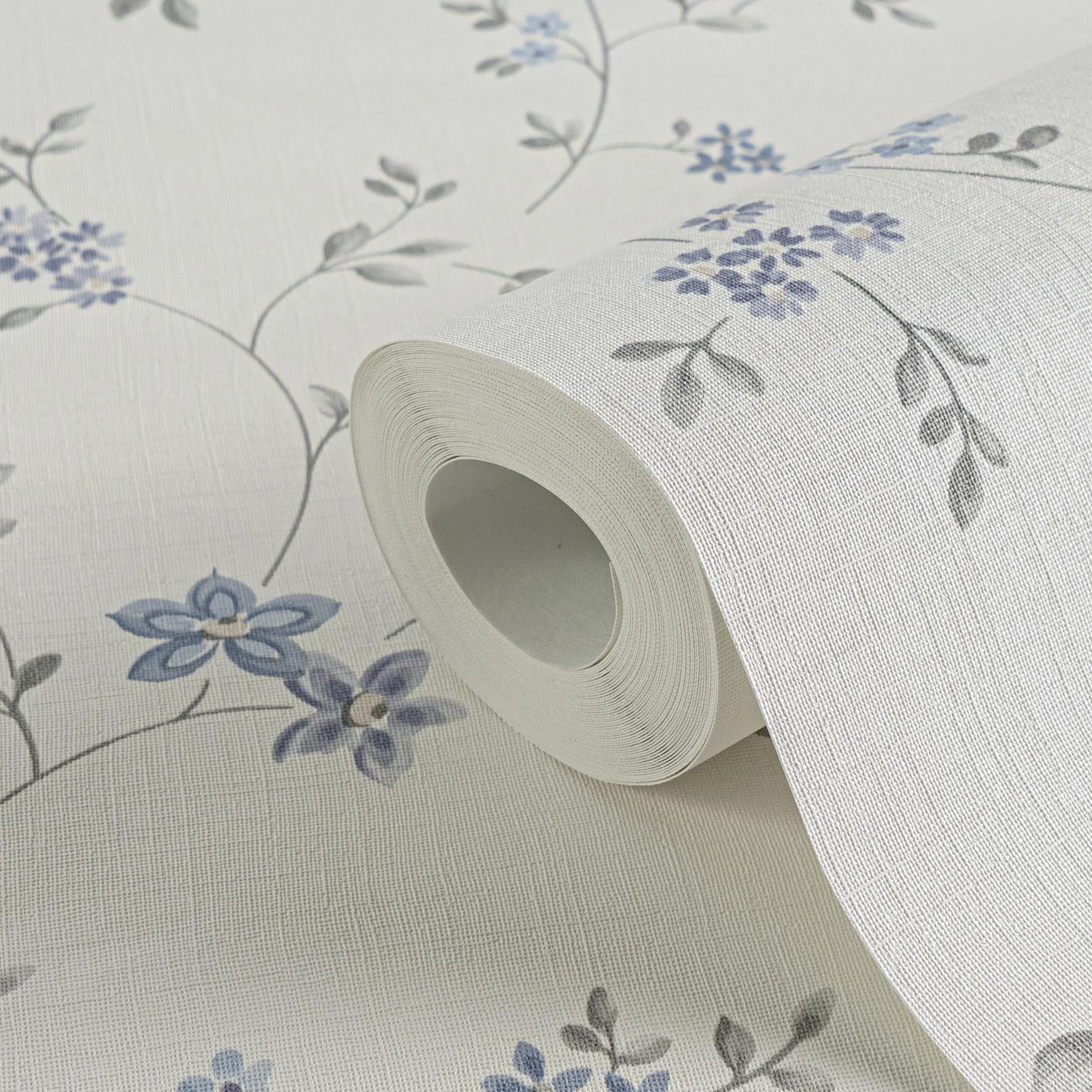 A.S. Création tapeta na fizelinie - tapeta floralna z motywem kwiatów w kremie, szarości i niebieskim - tapeta na fizelinie do różnych pomieszczeń - Papier ścienny o wymiarach 10,05 m x 0,53 m