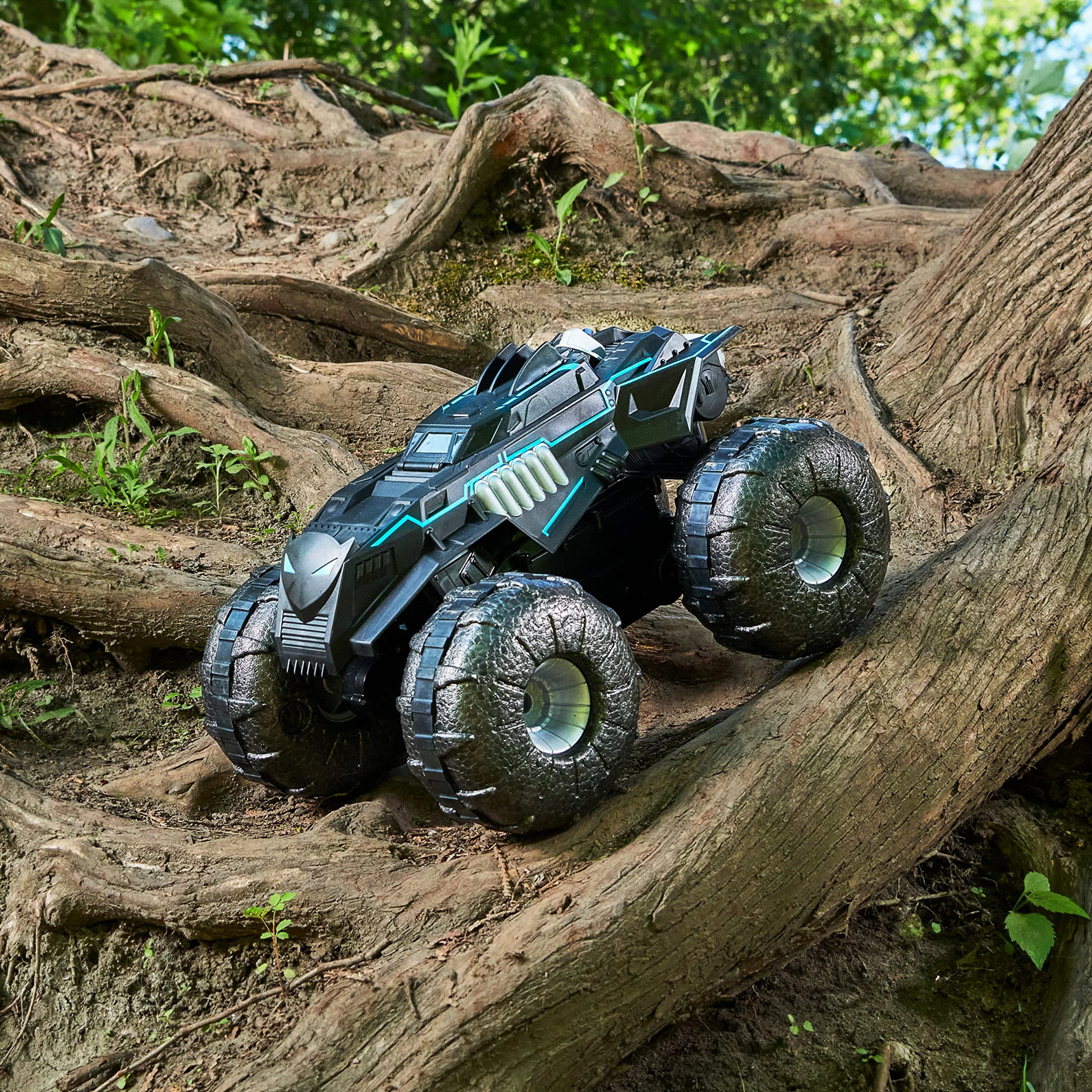 DC Batman All-Terrain Batmobile zdalnie sterowany pojazd amfibii 10 cm