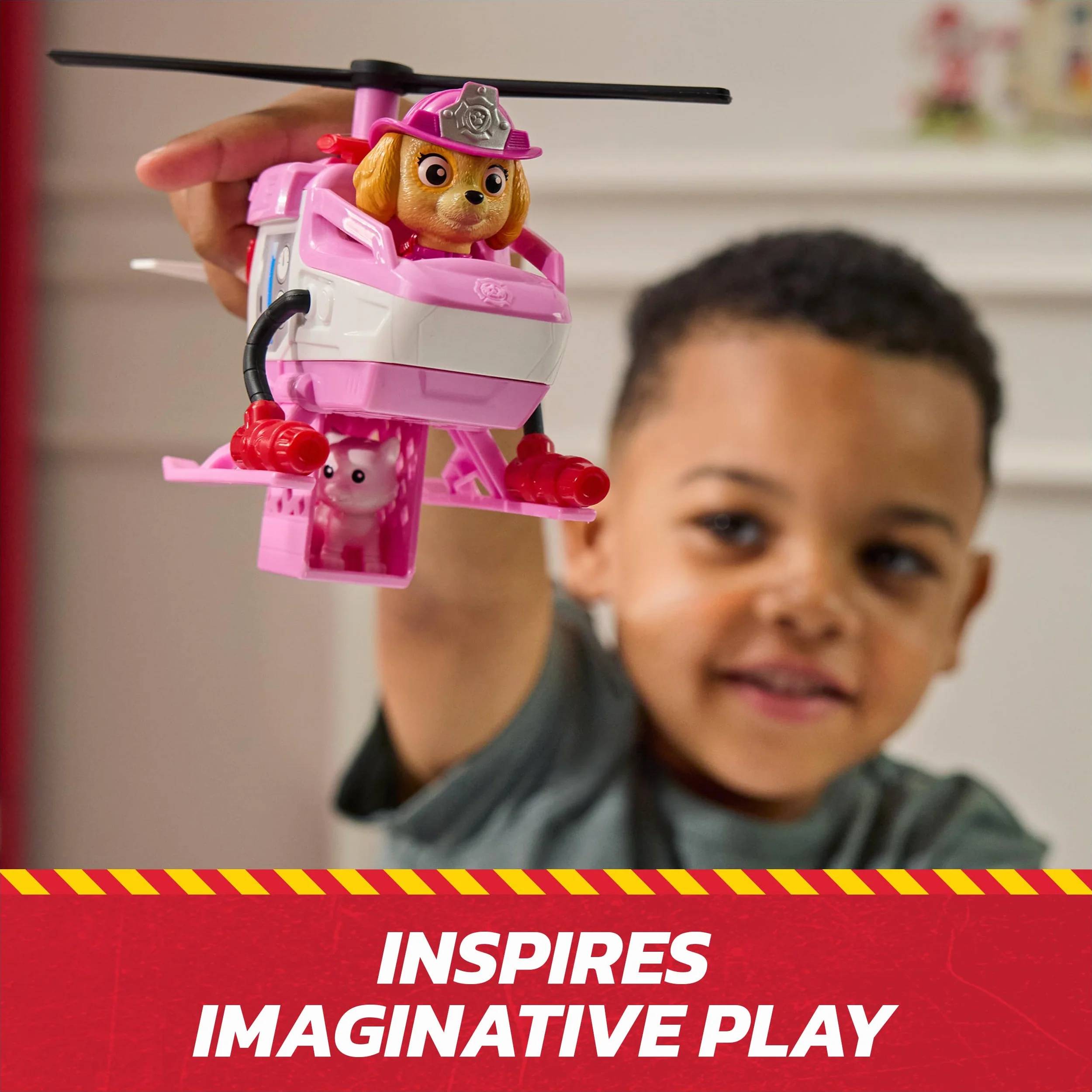 PAW Patrol Fire Rescue: Skye Rescue Fire Chopper z figurką, Kitty Friend i zabawkowym helikopterem, zabawki dla dzieci dla chłopców i dziewczynek w wieku od 3 lat