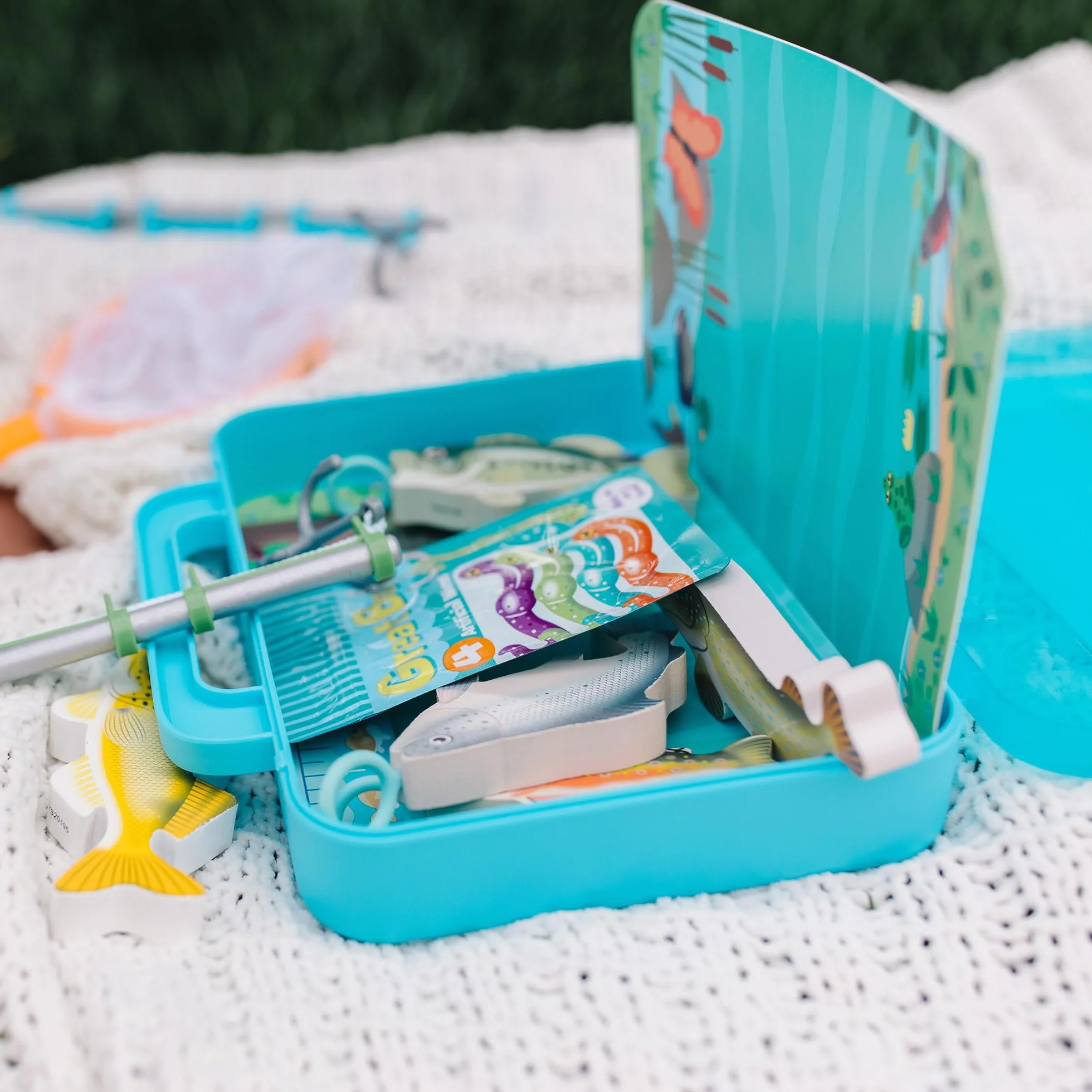 Melissa & Doug 40806 Let's Explore Fishing Set | Zabawa w udawanie | 3+ | Prezent dla chłopca lub dziewczyny