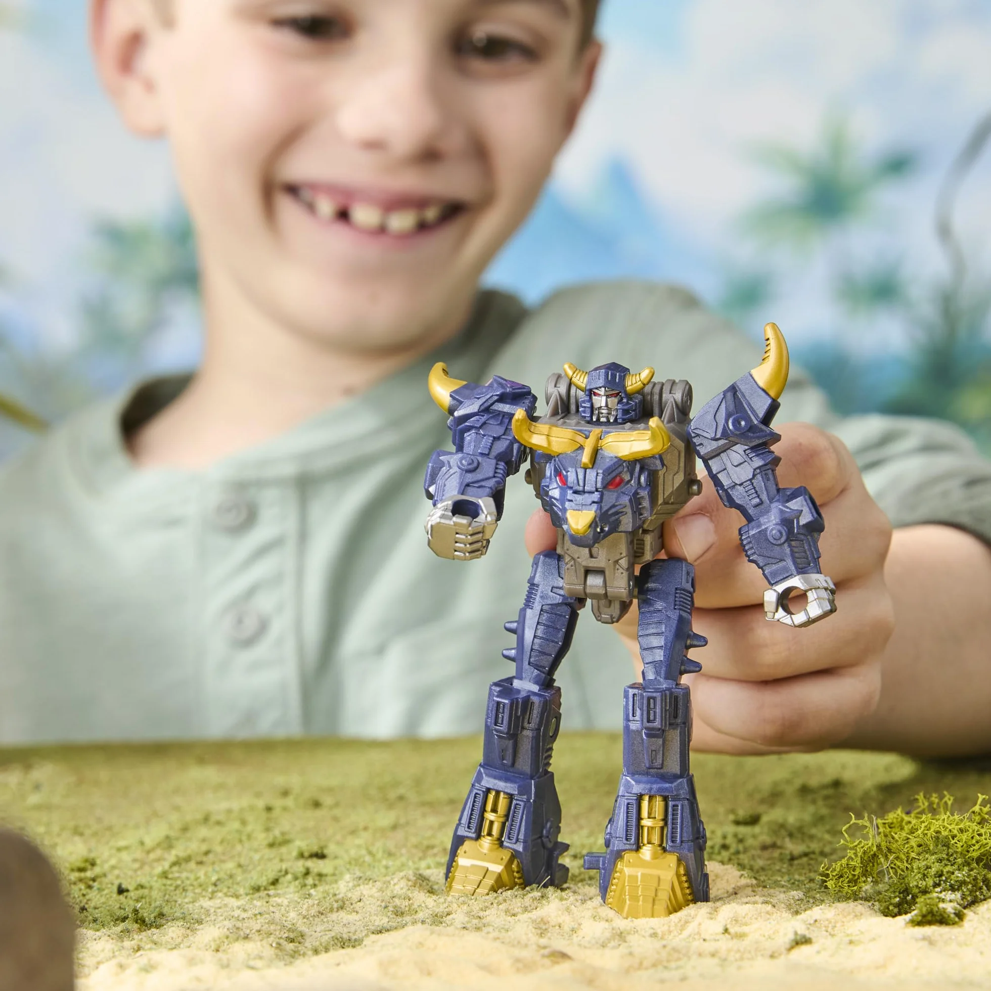 Figurka Megatrona z kolekcji Transformers CYBERWORLD Cyber Changers