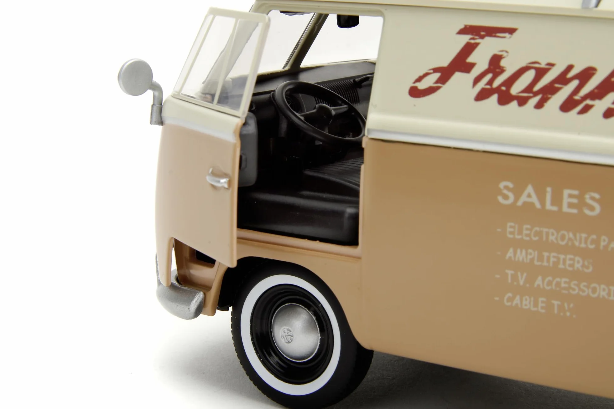 Jada 253115013 1967 VW Bus Transformers 1:24