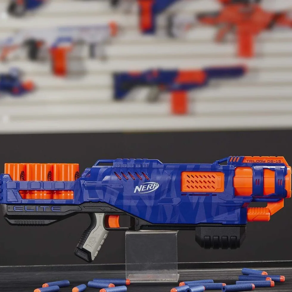 Hasbro E2853EU4 Nerf N-Strike Elite Blaster do Zabawy, z 15 Lotkami, Wielokolorowy
