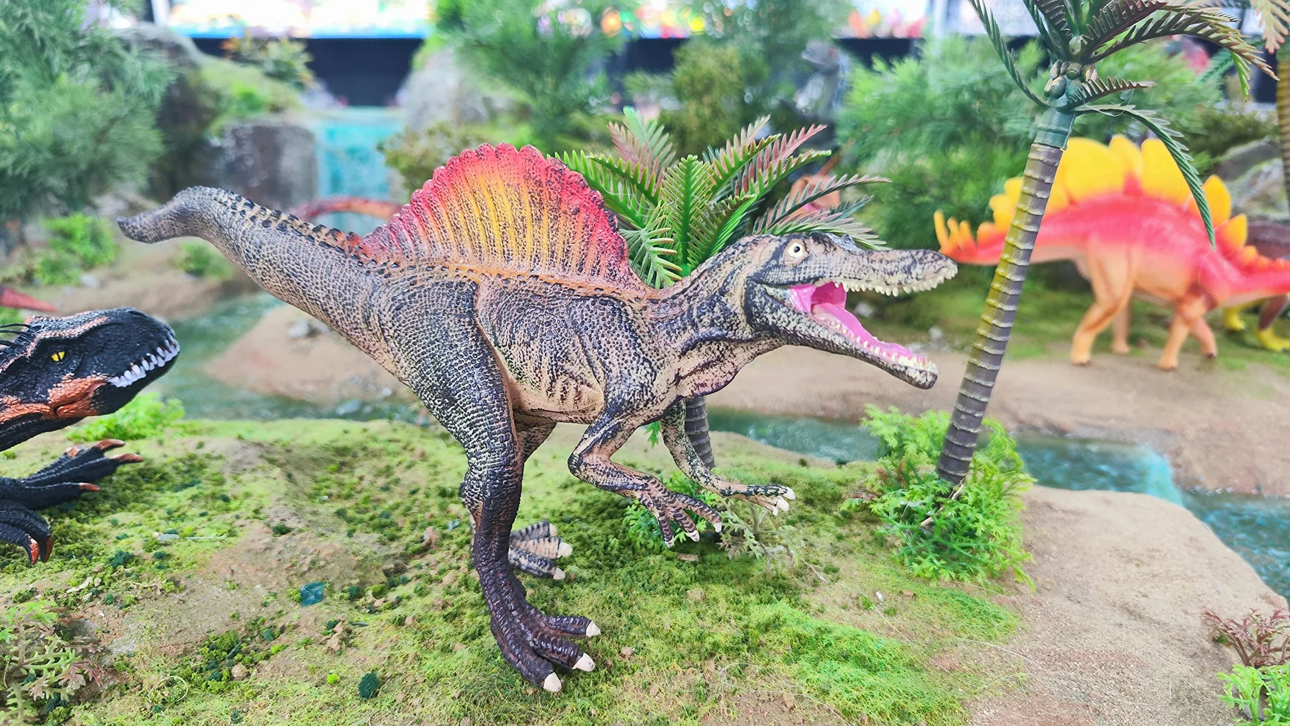 Zappi Co Figurka dziecięca Spinozaura, zabawka w postaci dinozaura (27 cm długości) Realistyczna szczegółowa kolekcja dinozaurów, figurki akcji