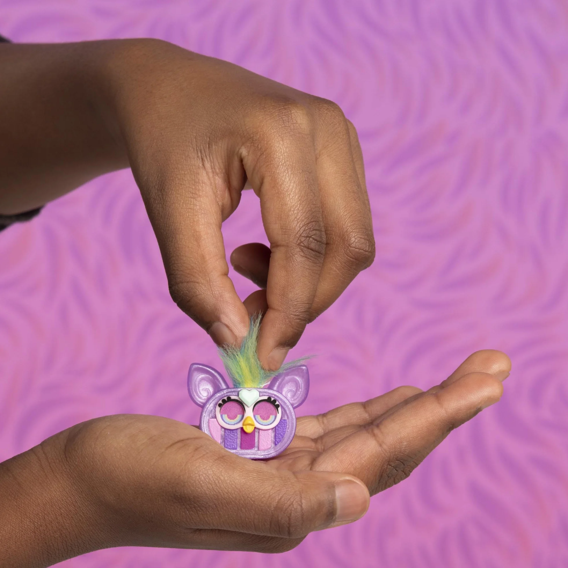 Wielopak 12 miniaturowych figurek-niespodzianek Furby z motywami mody, zabawki kolekcjonerskie o wysokości 2,54 cm dla dzieci w wieku od 5 lat, seria 2
