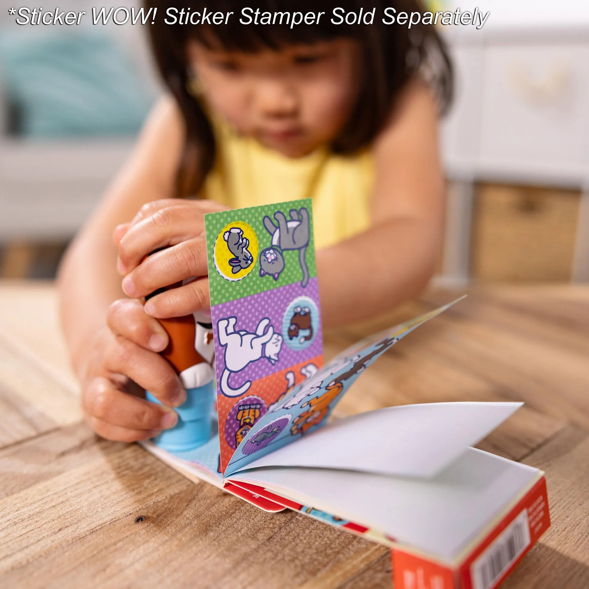 Melissa & Doug Naklejka WOW Mini podkładka do aktywności i 200 naklejek uzupełniających do naklejek, stempli, sztuki i rzemiosła, Fidget Toy Collectibles – naklejki dla zwierząt domowych