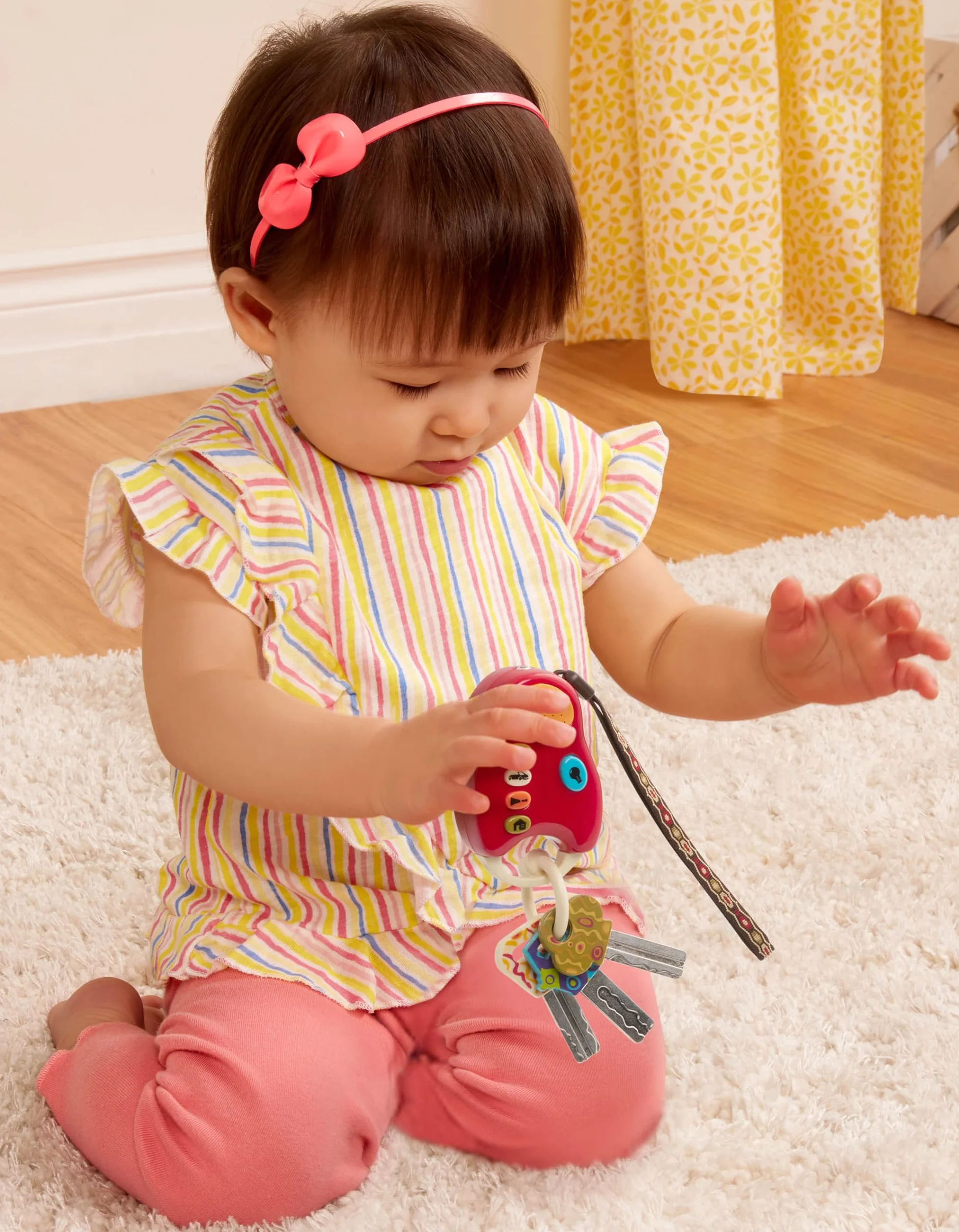 B. toys BX2367Z Cellphone samochodowy – 2 szt. sensory Bundle – developmental Toy for Babies, Toddlers – Red Keys & Green Play Phone – 10 miesięcy + – FunKeys + Hellophone, Multi